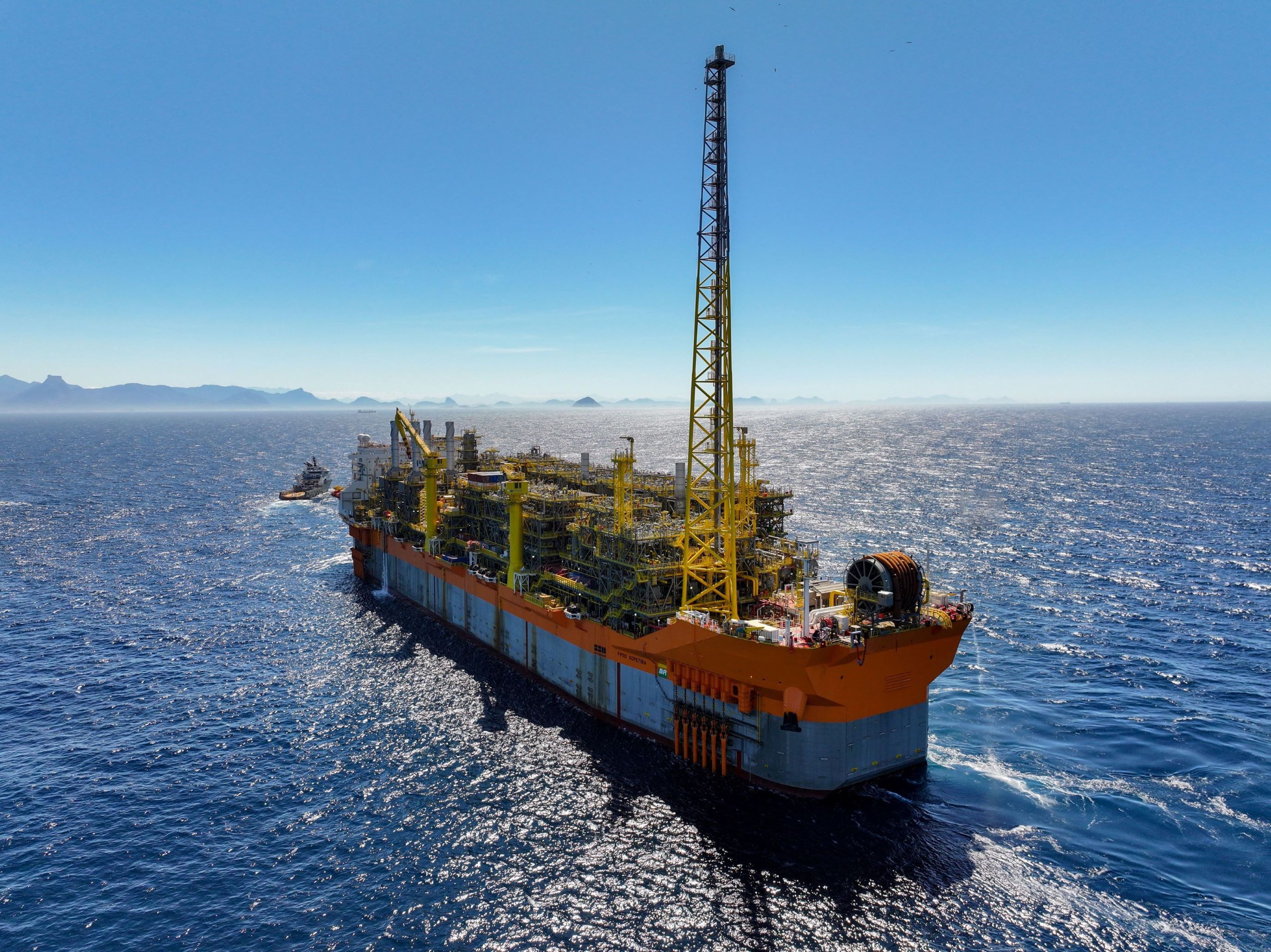 FPSO Sepetiba no mar